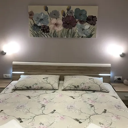Stivan Apartament *